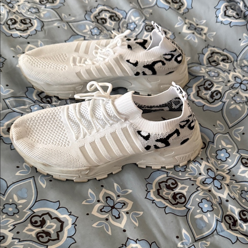 White Knit Sneakers with Black Pattern